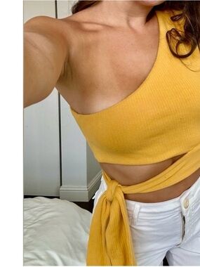 Viola Wrap Mustard Top